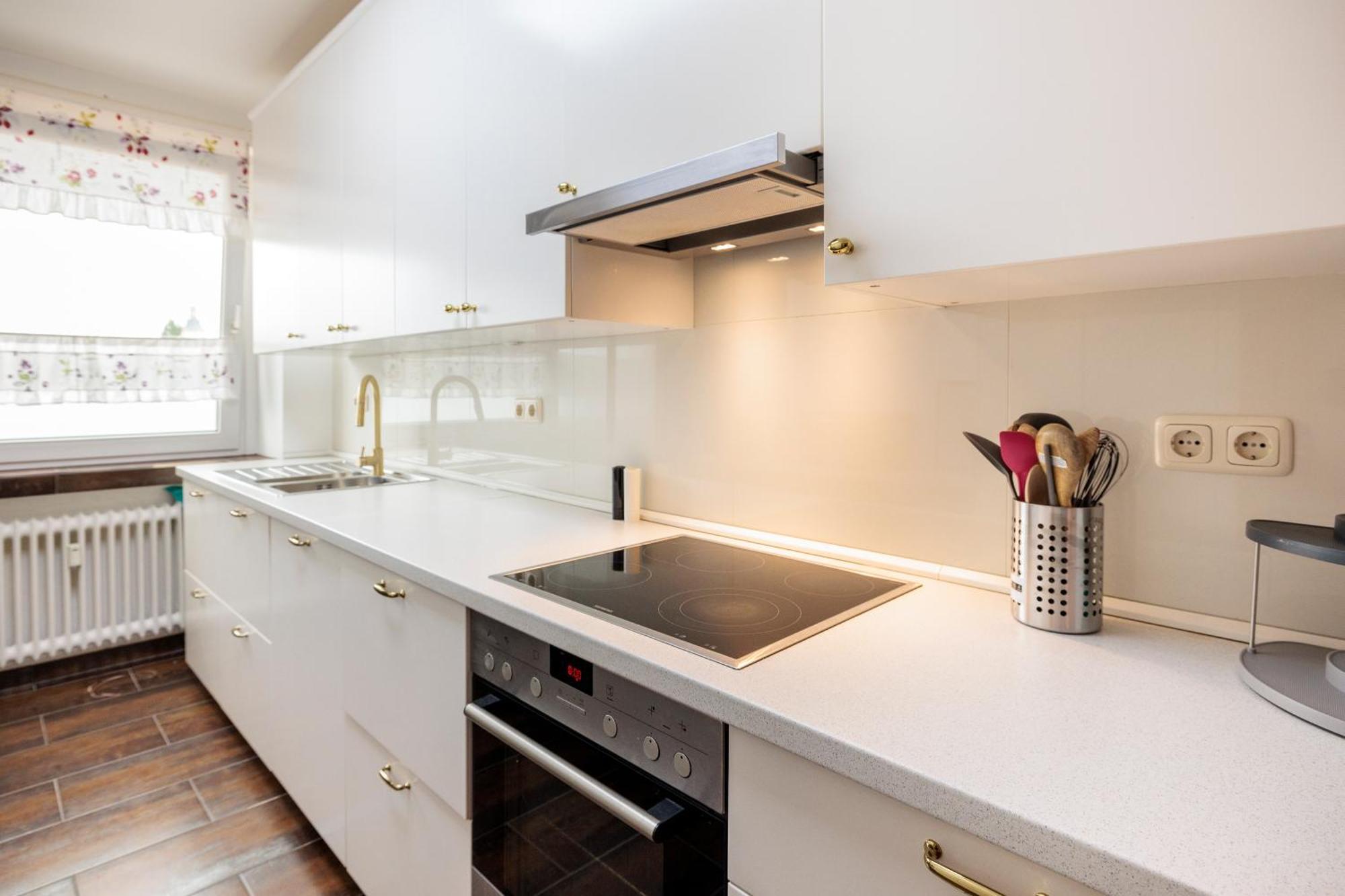 86Qm - 3 Rooms - Central - Rhm Apartments Hannover Buitenkant foto